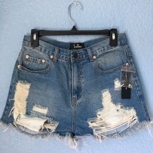 NWT Lulus Jean shorts size L